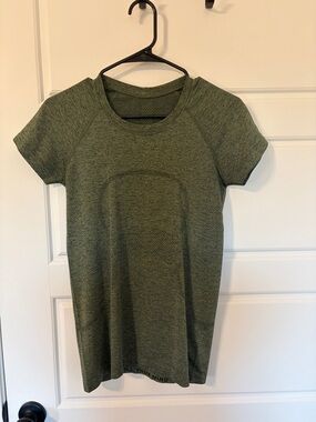 lululemon athletica Short Sleeve Active Tee - Olive